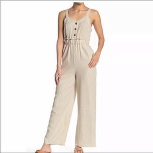 Romeo & Juliet Beige Jumpsuit Womens Medium Paperbag Ruffle Elastic Waist‎